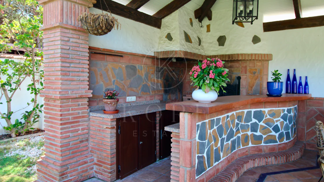 Villa mediterránea con encanto en El Presidente, a pasos de la playa