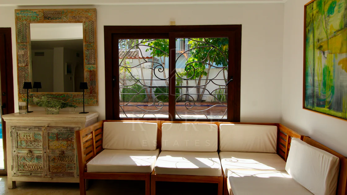 Villa mediterránea con encanto en El Presidente, a pasos de la playa