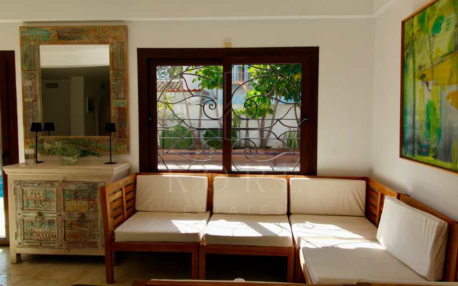 Villa mediterránea con encanto en El Presidente, a pasos de la playa