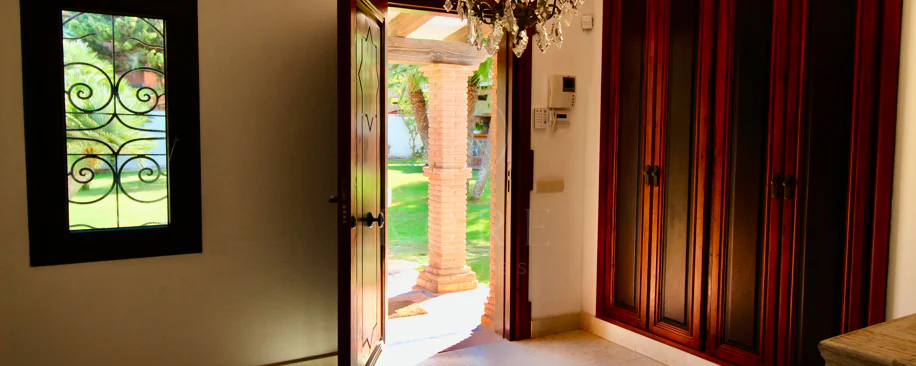 Villa mediterránea con encanto en El Presidente, a pasos de la playa