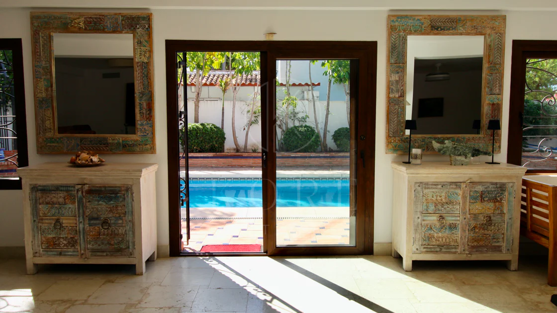 Villa mediterránea con encanto en El Presidente, a pasos de la playa