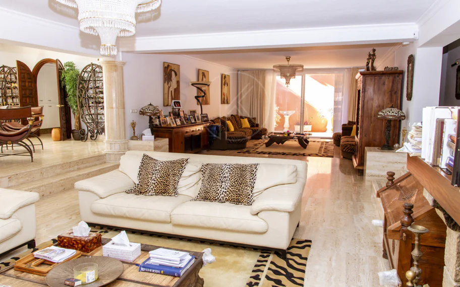 Villa en venta en Estepona