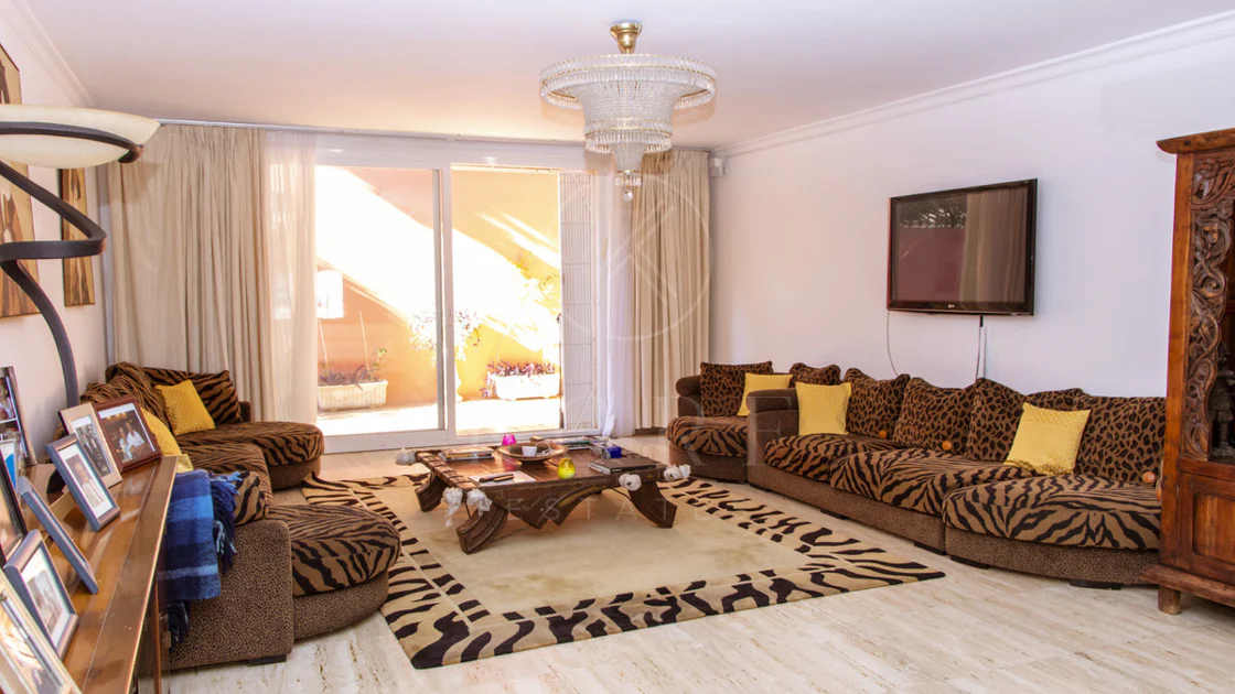 Villa en venta en Estepona