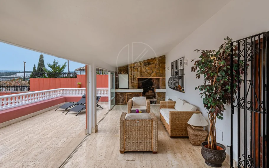 Villa en venta en Estepona