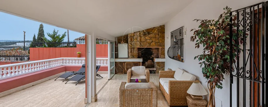 Villa en venta en Estepona