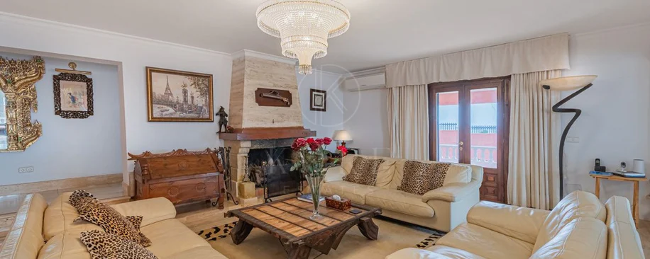 Villa en venta en Estepona