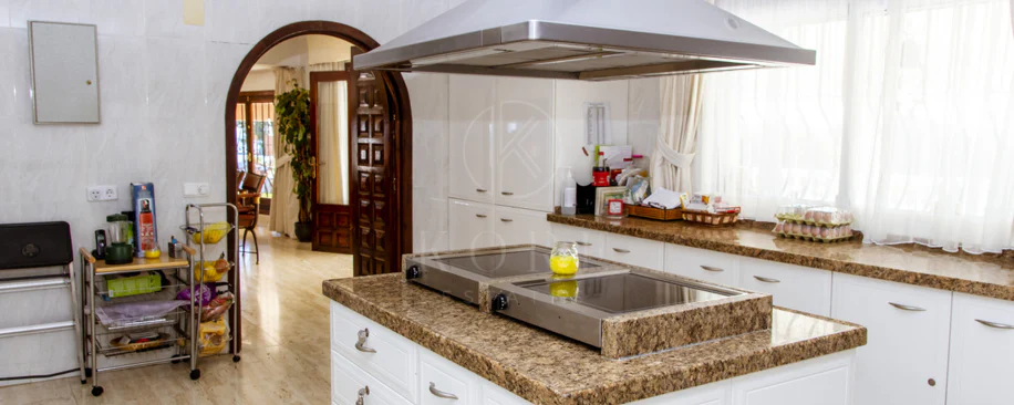 Villa en venta en Estepona