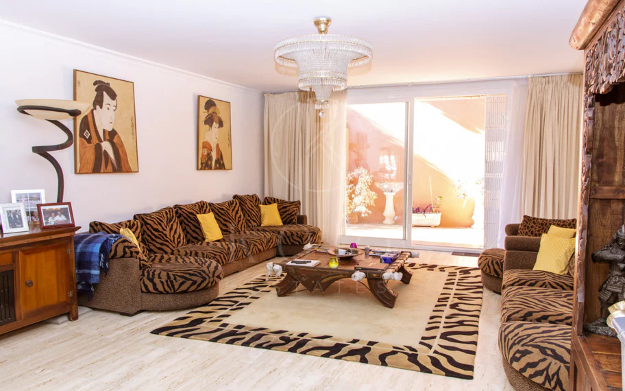 Villa en venta en Estepona