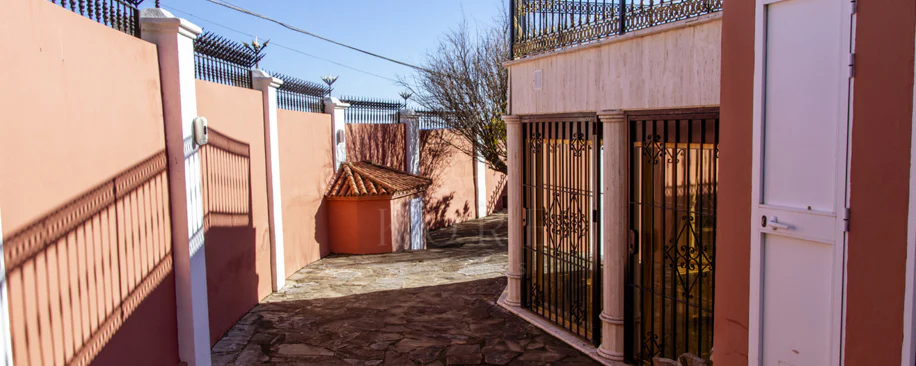 Villa en venta en Estepona