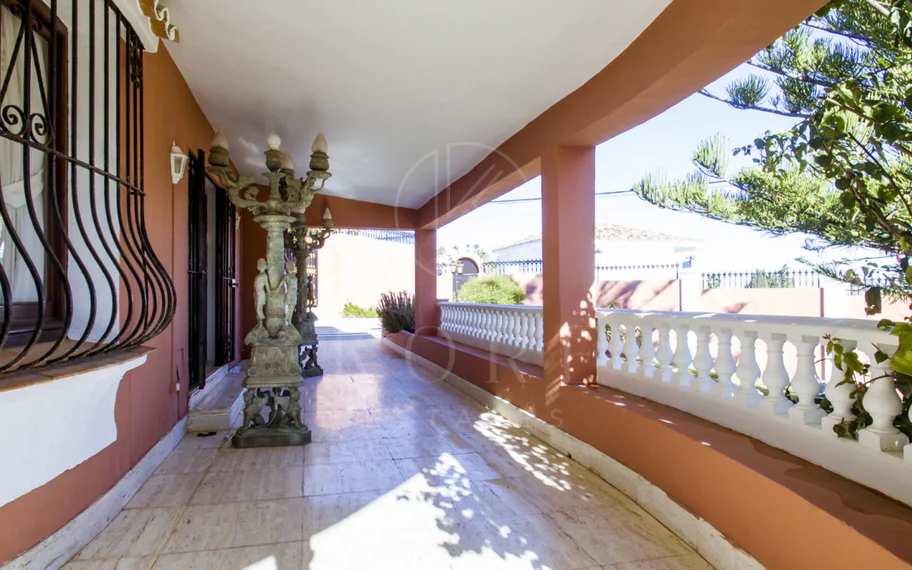 Villa en venta en Estepona