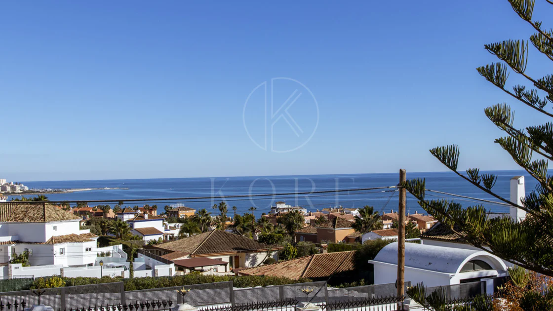 Villa en venta en Estepona