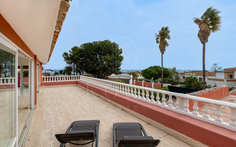 Villa en venta en Estepona