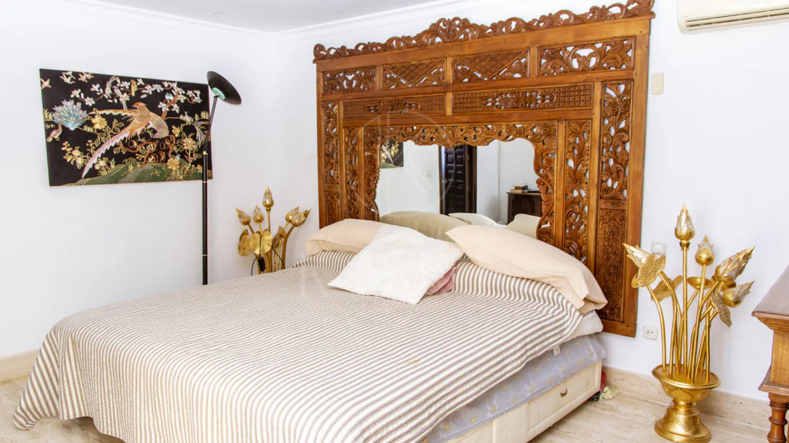 Villa en venta en Estepona