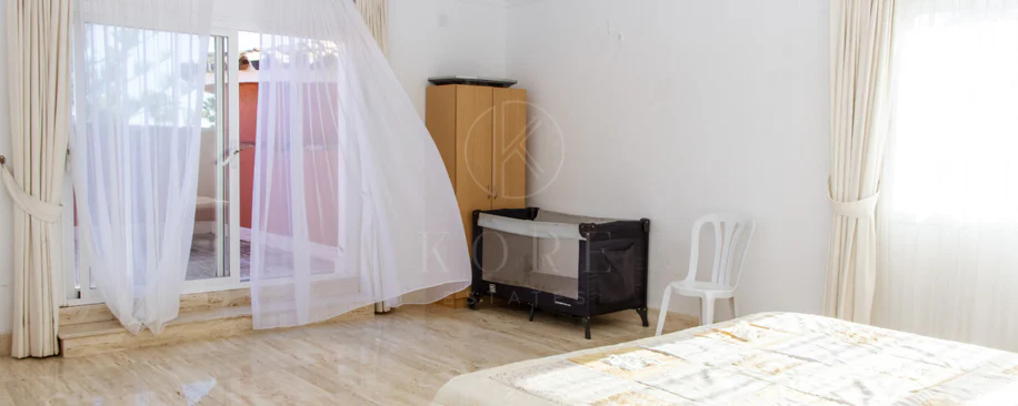 Villa en venta en Estepona