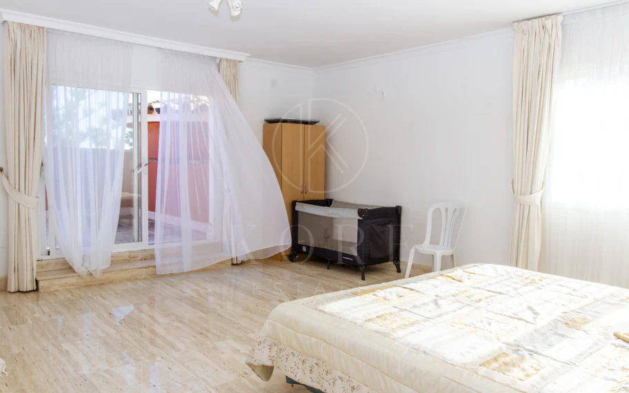 Villa en venta en Estepona