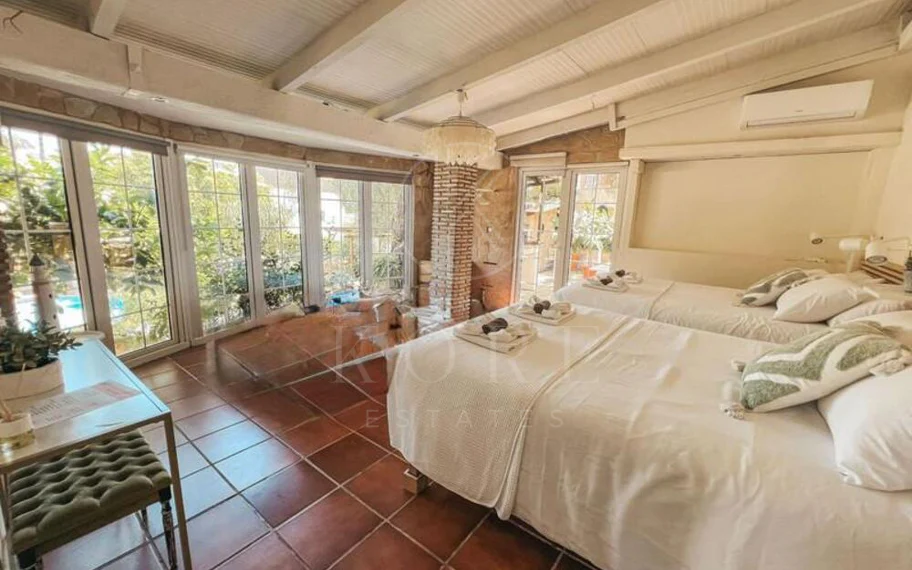Villa en venta en Nueva Andalucia, Marbella
