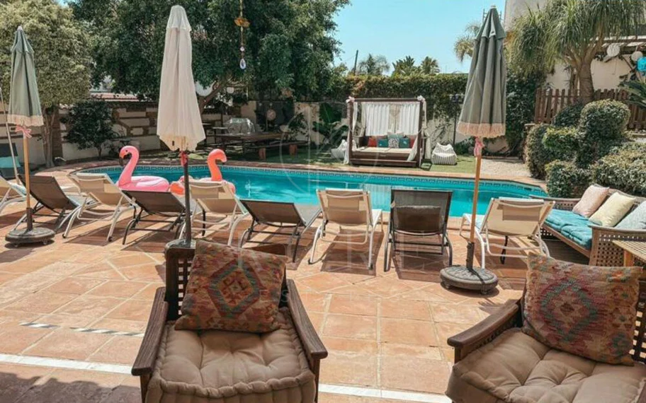 Villa en venta en Nueva Andalucia, Marbella