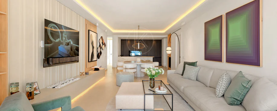 Lives luxury by the sea in Bahía del Velerín