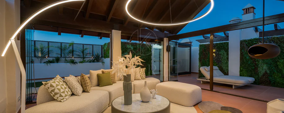 Completely renovated house with unobstructed sea views.