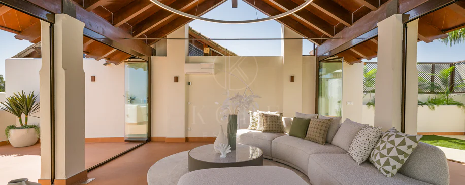 Completely renovated house with unobstructed sea views.