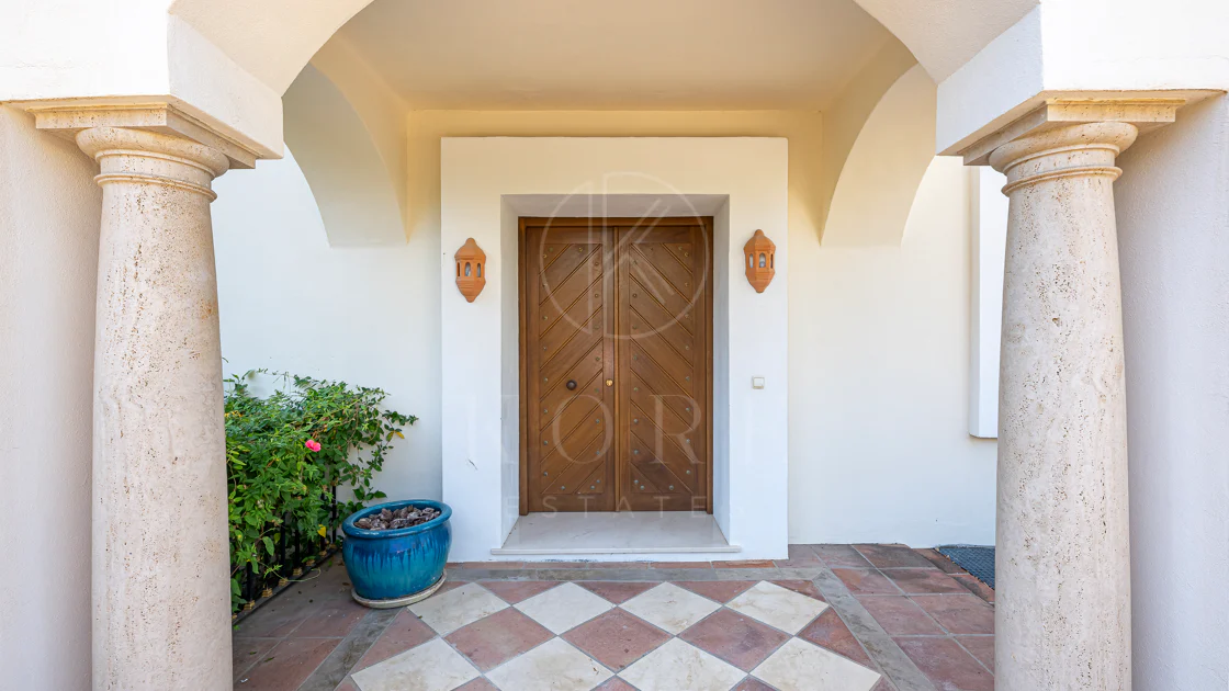 Frontline Golf Villa in La Reserva de La Quinta