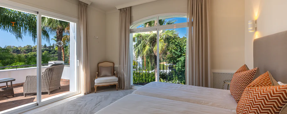 Frontline Golf Villa in La Reserva de La Quinta