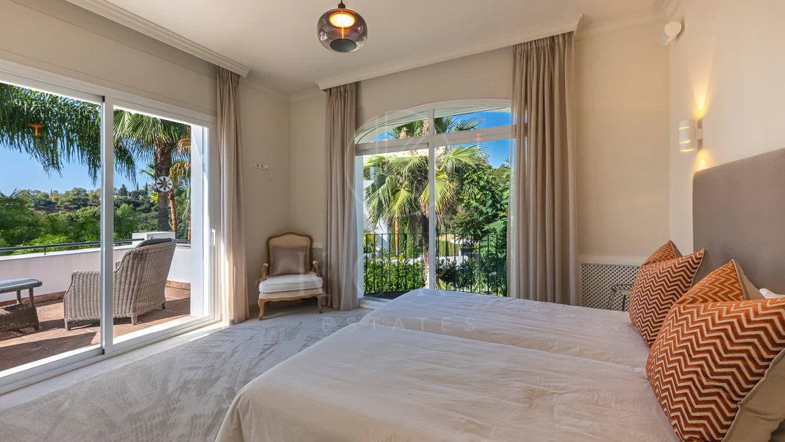Frontline Golf Villa in La Reserva de La Quinta