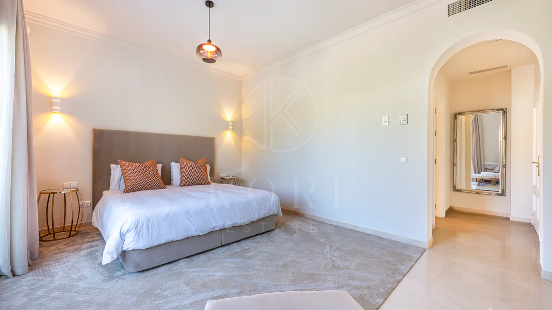 Frontline Golf Villa in La Reserva de La Quinta