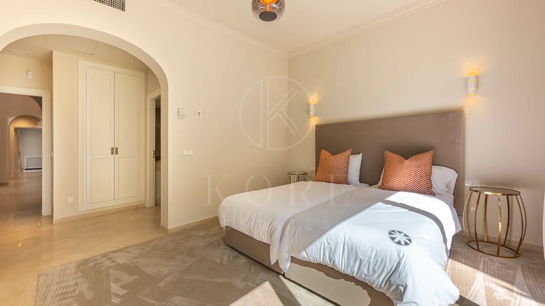 Frontline Golf Villa in La Reserva de La Quinta