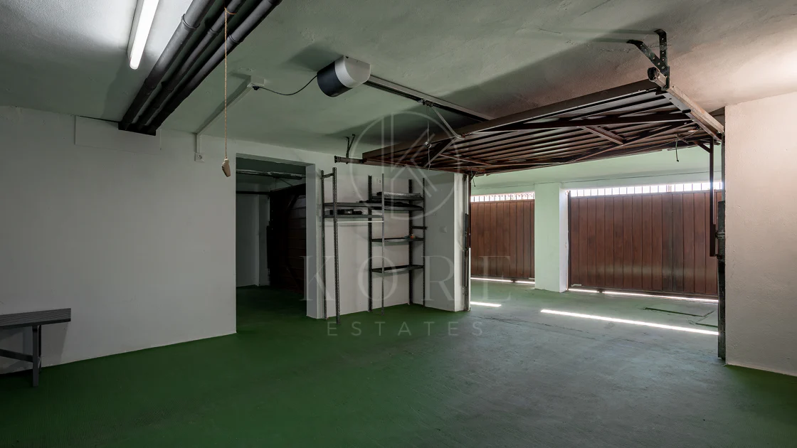 Fantastic villa with panoramic sea views walking distance to amenities in Nueva Andalucia