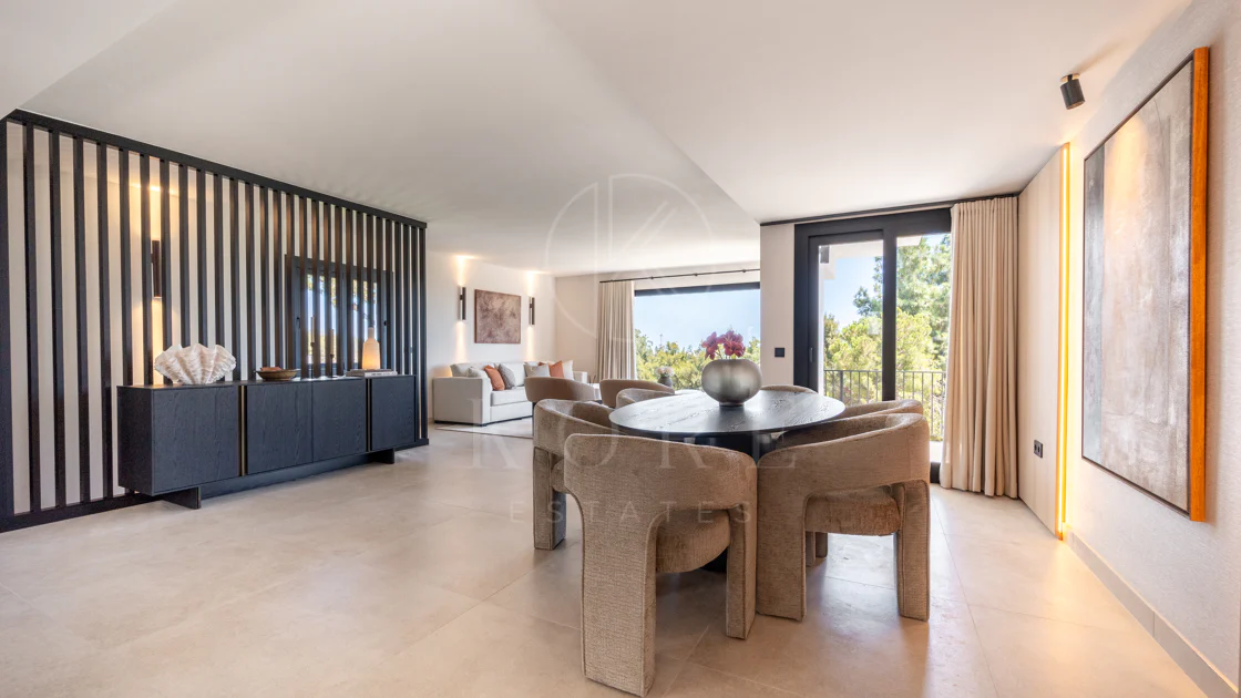 Fully Renovated Luxury Villa ideally located within a short walk to La Cala centre , Beach & Golf