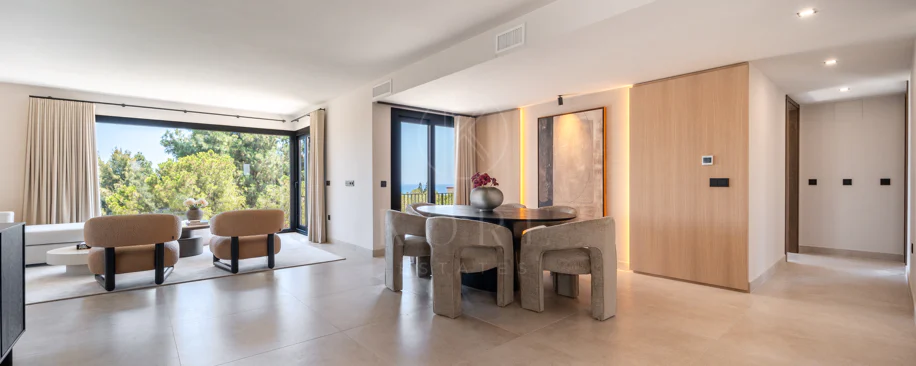 Fully Renovated Luxury Villa ideally located within a short walk to La Cala centre , Beach & Golf