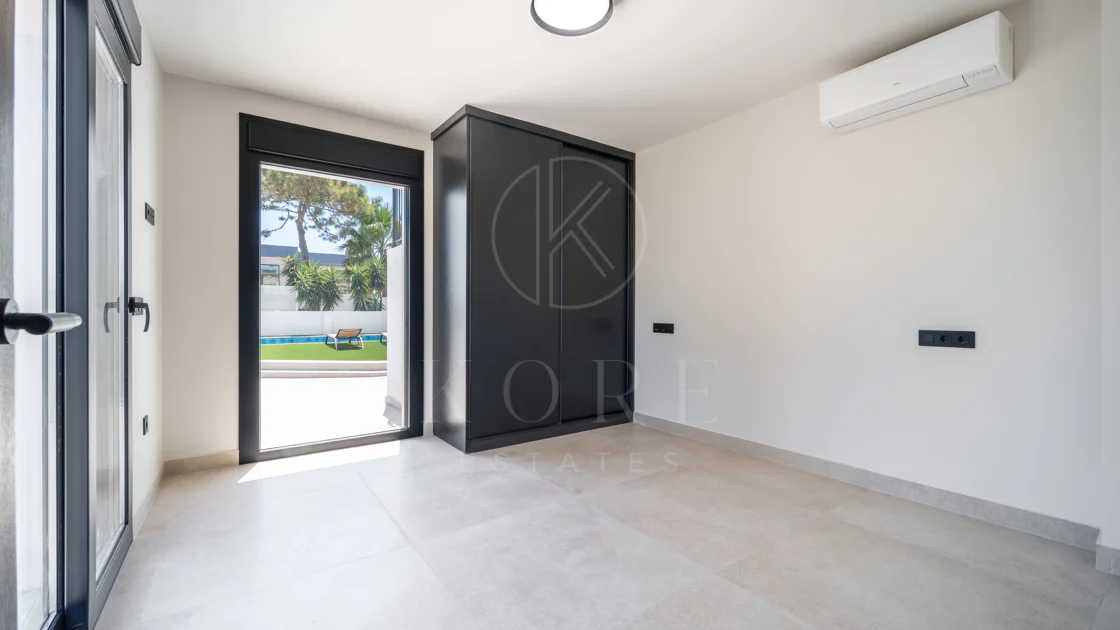 Fully Renovated Luxury Villa ideally located within a short walk to La Cala centre , Beach & Golf