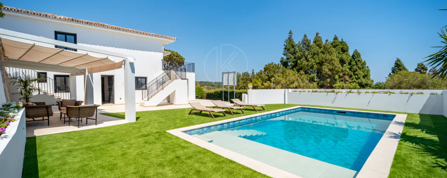 Fully Renovated Luxury Villa ideally located within a short walk to La Cala centre , Beach & Golf