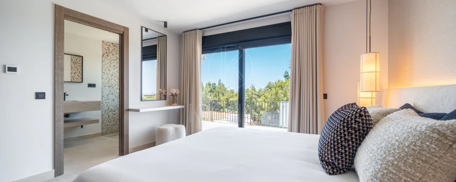 Fully Renovated Luxury Villa ideally located within a short walk to La Cala centre , Beach & Golf