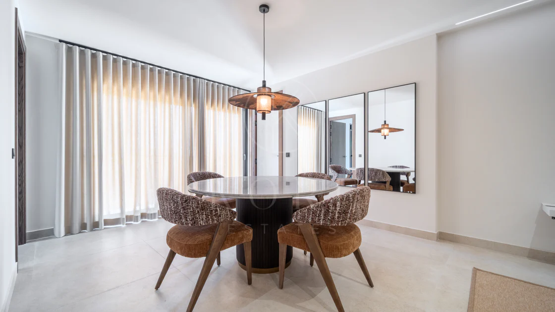 Fully Renovated Luxury Villa ideally located within a short walk to La Cala centre , Beach & Golf