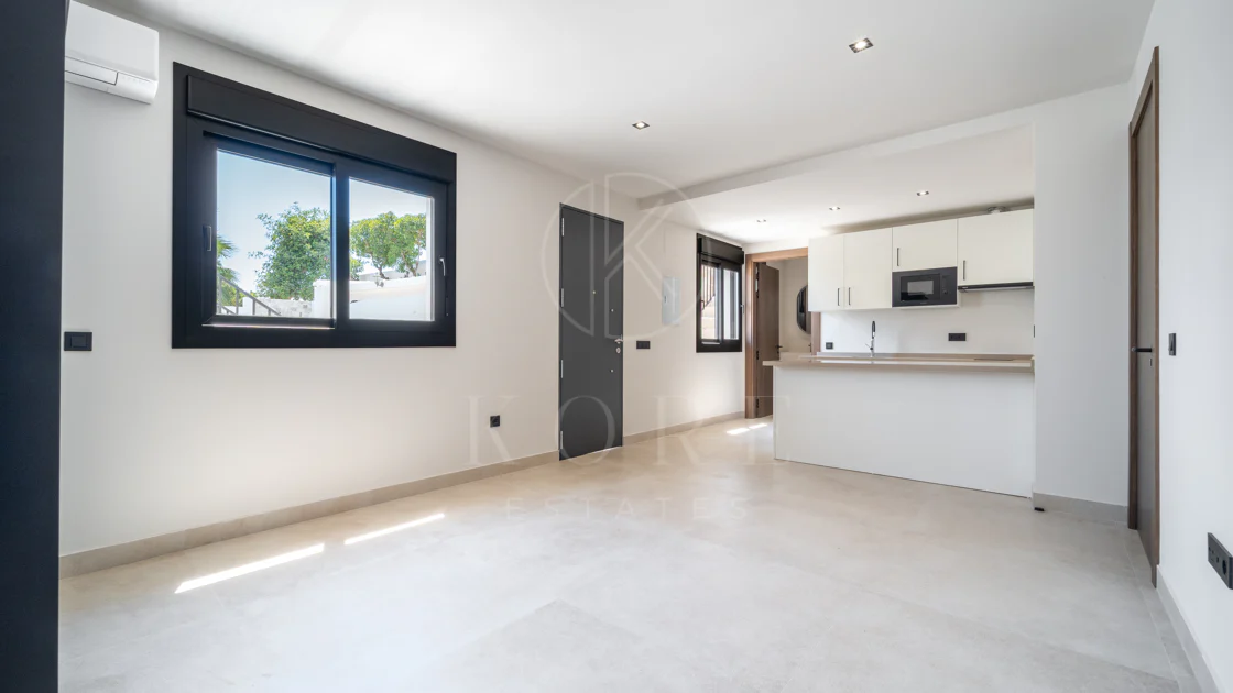 Fully Renovated Luxury Villa ideally located within a short walk to La Cala centre , Beach & Golf