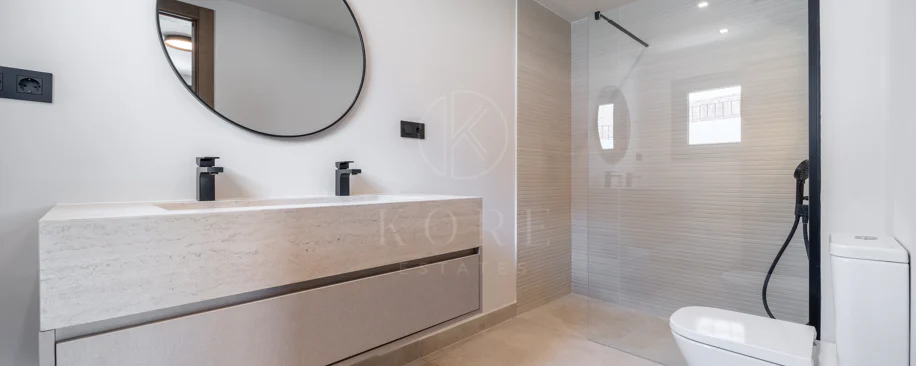 Fully Renovated Luxury Villa ideally located within a short walk to La Cala centre , Beach & Golf