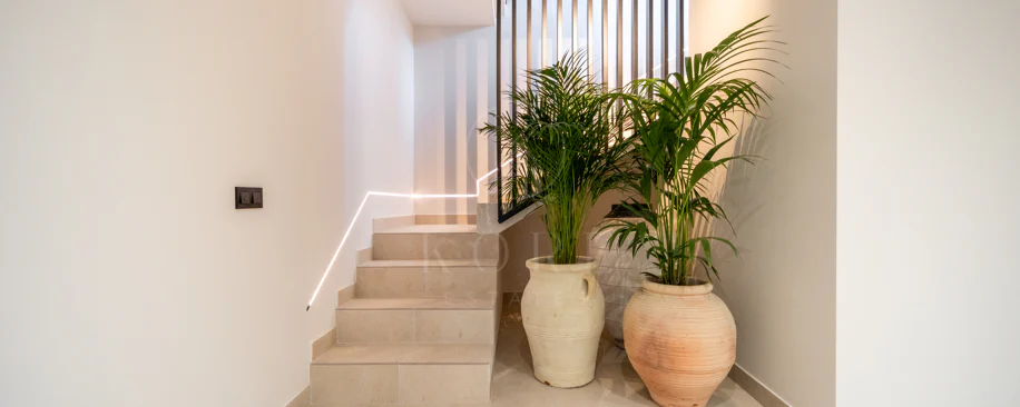 Fully Renovated Luxury Villa ideally located within a short walk to La Cala centre , Beach & Golf