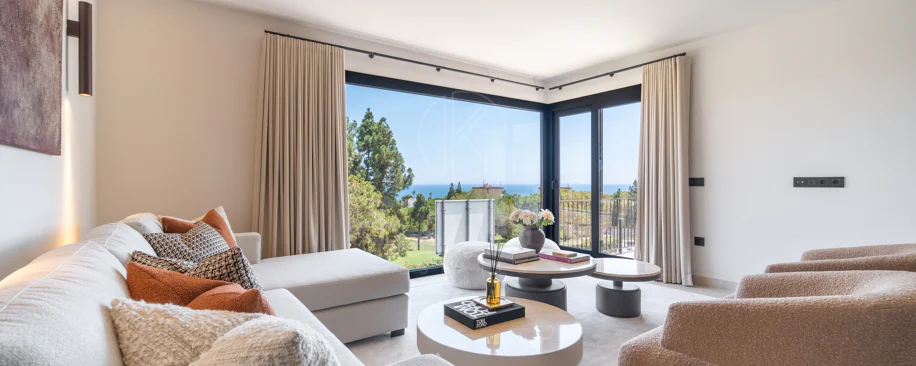 Fully Renovated Luxury Villa ideally located within a short walk to La Cala centre , Beach & Golf