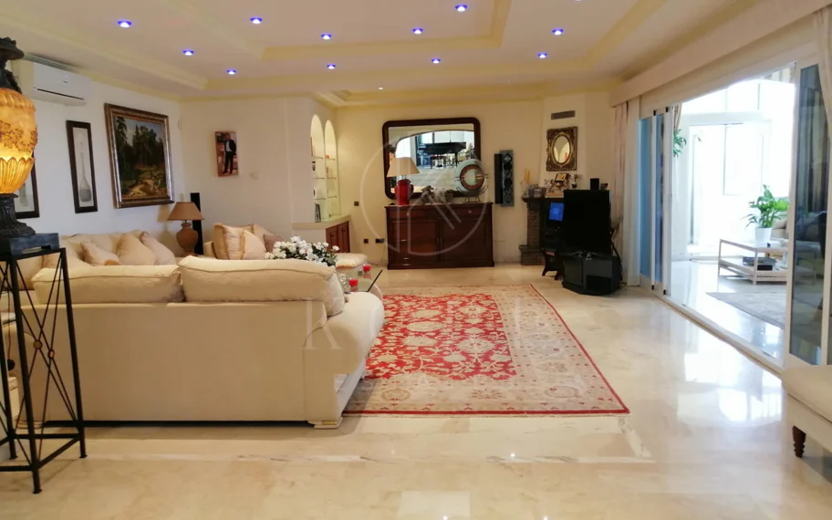 Villa en venta en Benalmadena