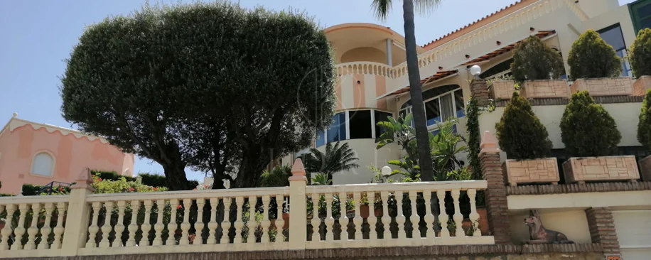 Vilă de vânzare în Benalmadena