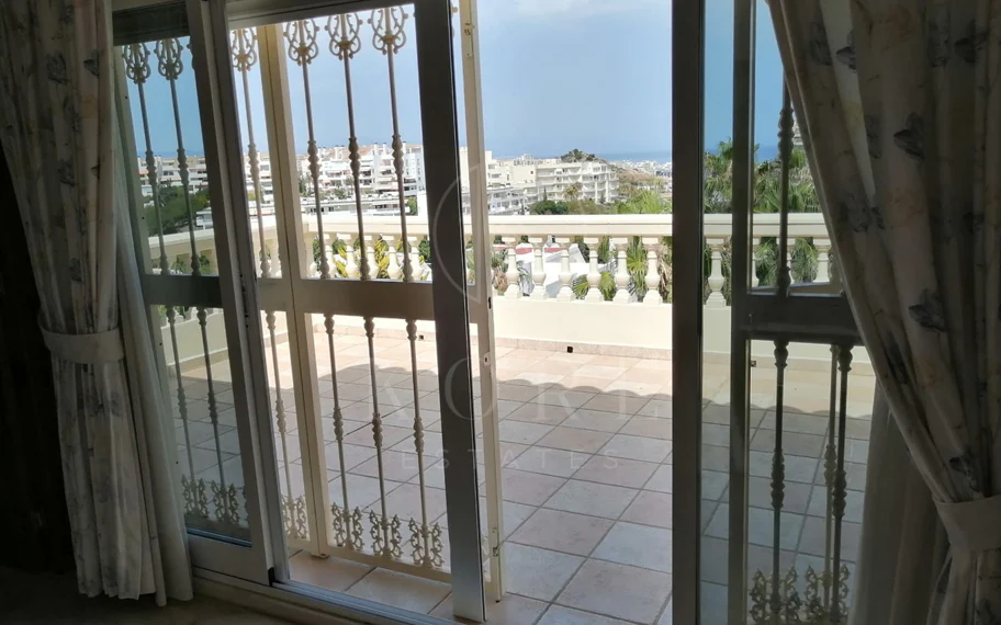 Villa en venta en Benalmadena