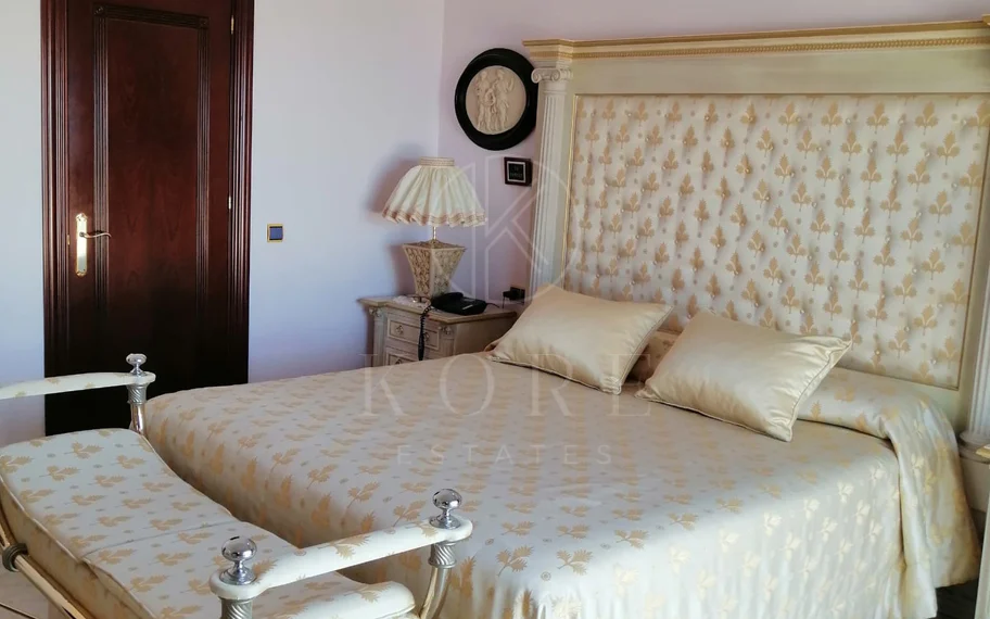Villa en venta en Benalmadena