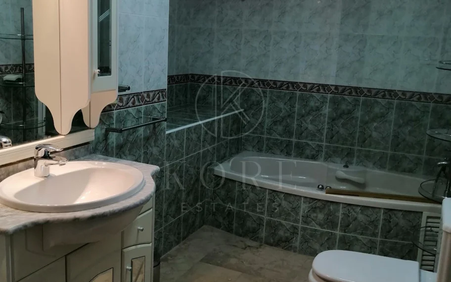 Villa en venta en Benalmadena