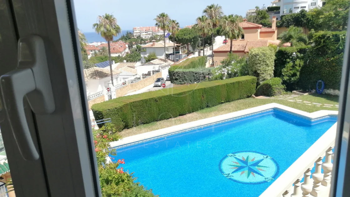 Vilă de vânzare în Benalmadena