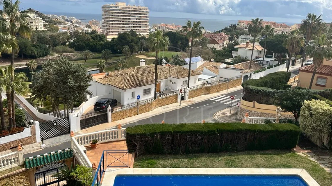 Vilă de vânzare în Benalmadena