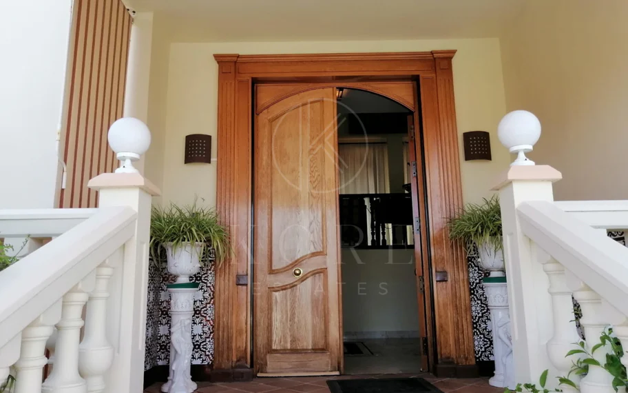 Villa en venta en Benalmadena