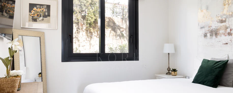 Casă tip townhouse elegantă cu 3 dormitoare și vedere panoramică în apropiere de Puerto Banús