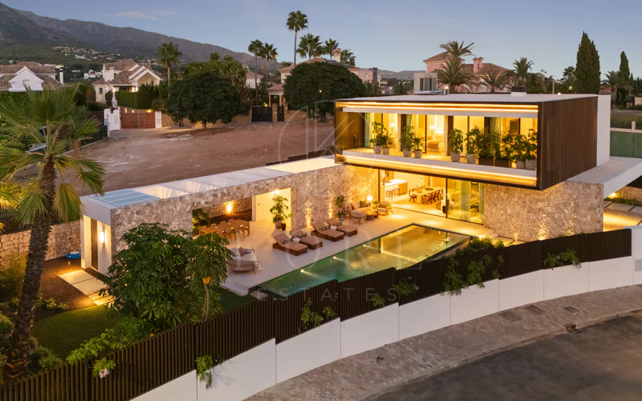 Villa en venta en Las Lomas del Marbella Club, Marbella Golden Mile